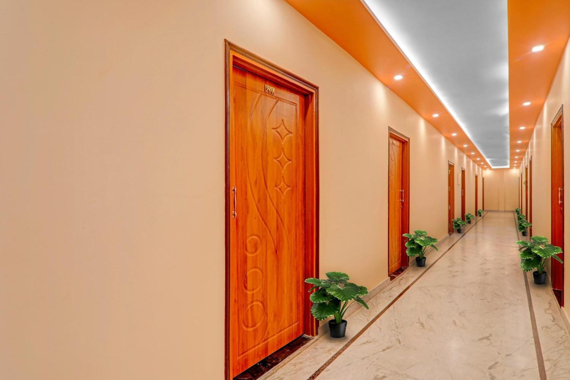 Hotel O Chauhan Palace Lucknow Extérieur photo